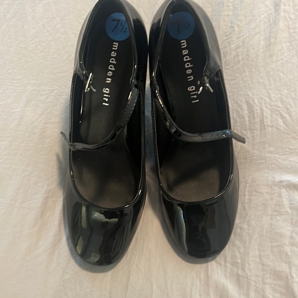 Black patent leather platform heels
